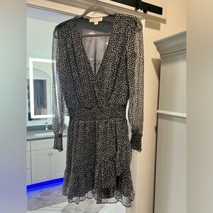 Michael Kors Metallic Leopard Georgette Ruffled Dress Caramel worn once. Small